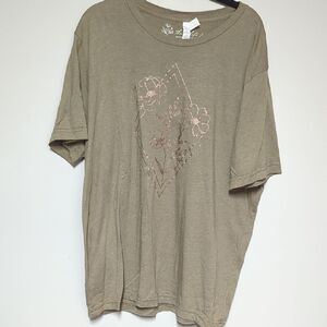 Tan Short Sleeve Tee with Abstract Graphic